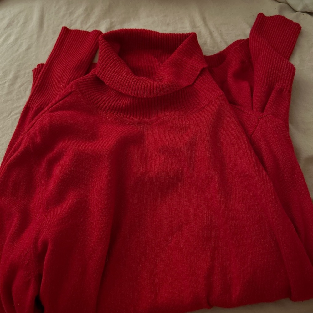 Long sleeve red Turtle neck